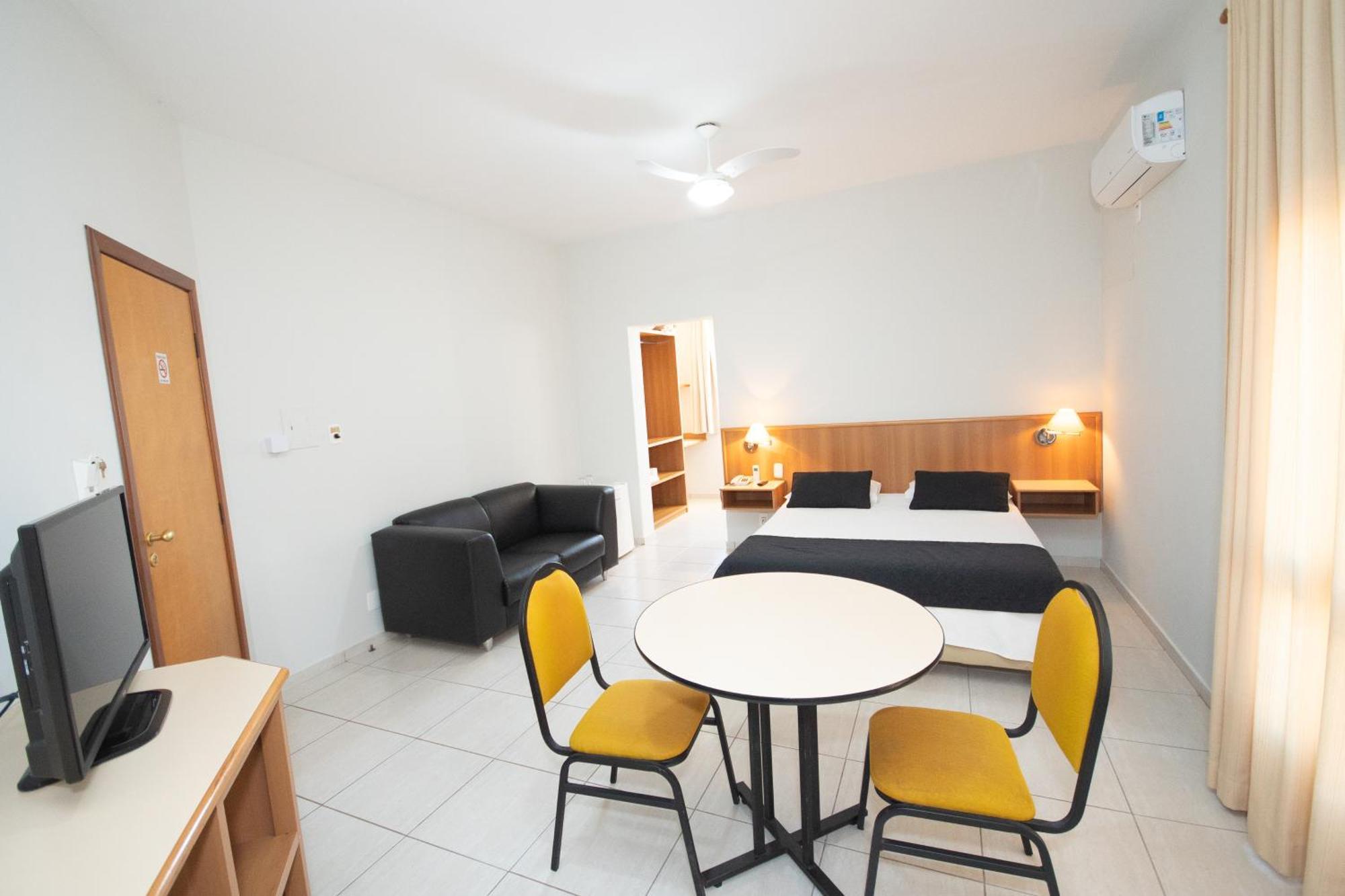 Hotel Ouro לבראס מראה חיצוני תמונה