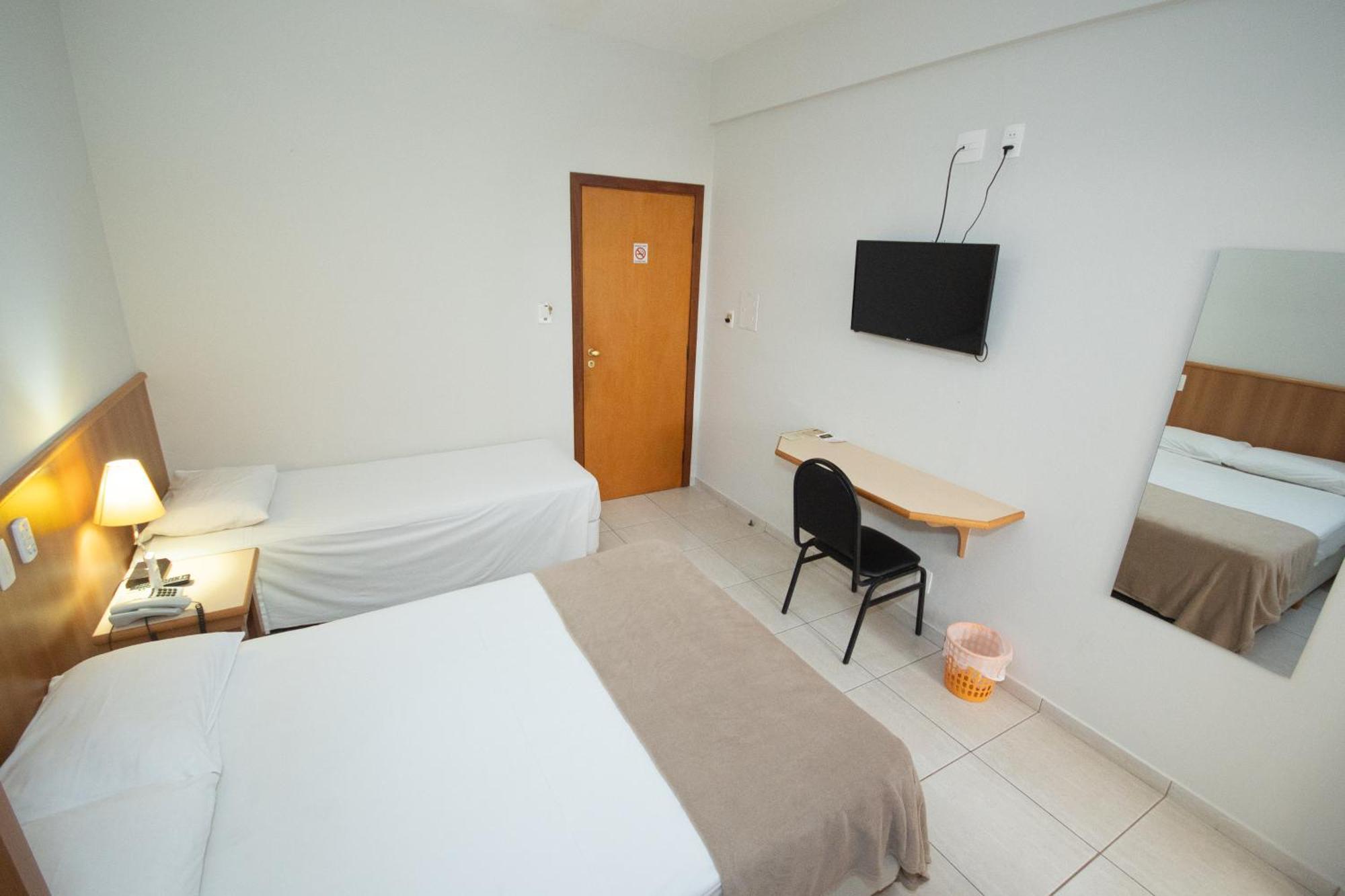 Hotel Ouro לבראס מראה חיצוני תמונה